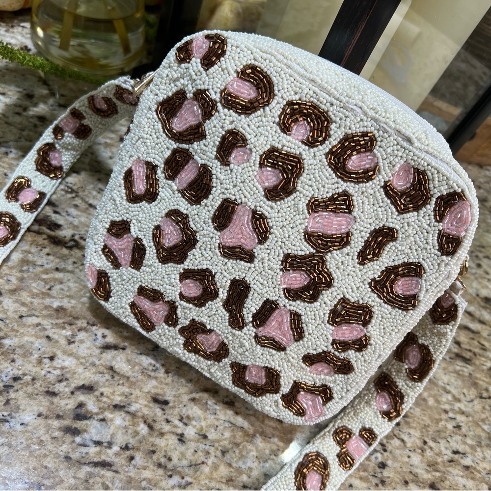 Pink Leopard Beautifully Beaded Box Crossbody Bag - Picture 4 of 12